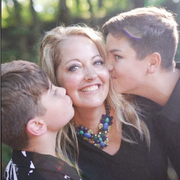 MsLoveLLy’s LIVE Notification 🤍💕 Blue + Sign - Picture 5 of 16